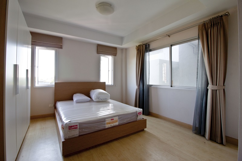 ขายคอนโดวงเวียนใหญ่ เจริญนคร : ขาย คอนโด Supalai River Place ขนาด 103 ตรม 2 ห้องนอน มีที่จอดรถ และสวนดาดฟ้าส่วนตัว เฟอร์ครบ ตรงข้าม Asiatique เจริญกรุง เจริญนคร สาทร ตากสิน : SL23S-011