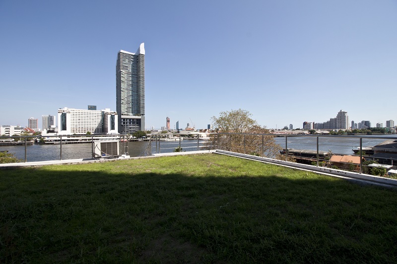 ขายคอนโดวงเวียนใหญ่ เจริญนคร : ขาย คอนโด Supalai River Place ขนาด 103 ตรม 2 ห้องนอน มีที่จอดรถ และสวนดาดฟ้าส่วนตัว เฟอร์ครบ ตรงข้าม Asiatique เจริญกรุง เจริญนคร สาทร ตากสิน : SL23S-011