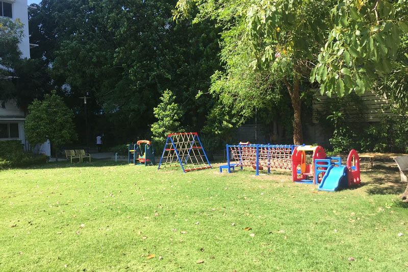 ขายคอนโดวงเวียนใหญ่ เจริญนคร : ขาย คอนโด Supalai River Place ขนาด 103 ตรม 2 ห้องนอน มีที่จอดรถ และสวนดาดฟ้าส่วนตัว เฟอร์ครบ ตรงข้าม Asiatique เจริญกรุง เจริญนคร สาทร ตากสิน : SL23S-011