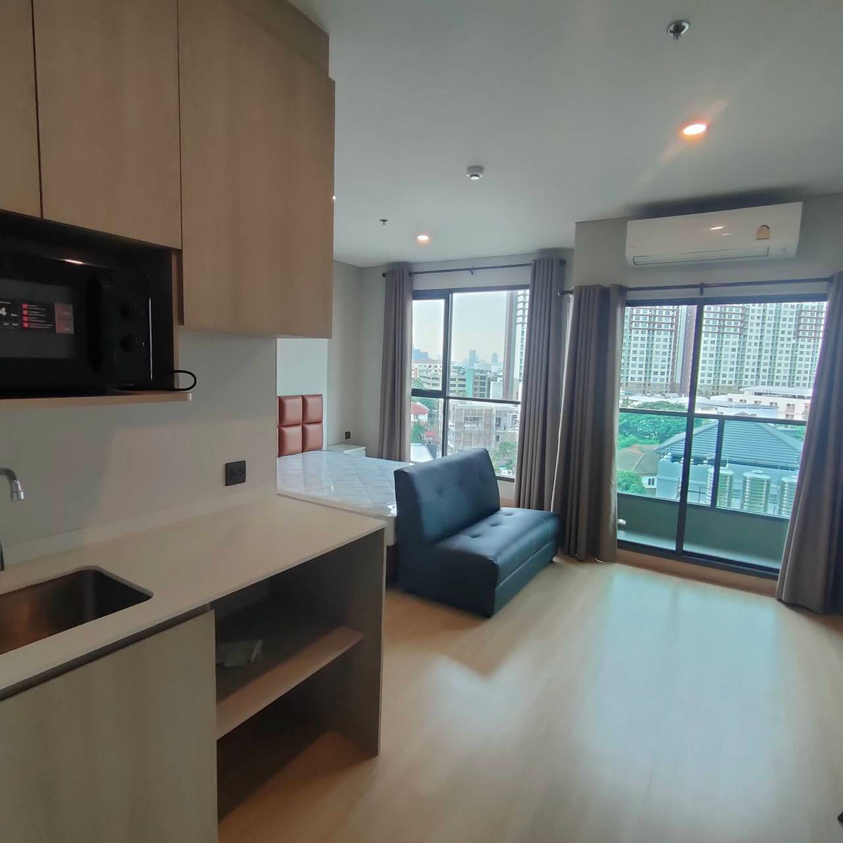 ให้เช่าคอนโดเกษตรศาสตร์ รัชโยธิน : 💛❤️💙 ลุมพินี พาร์ค พหล 32​🚝ติดถนนใหญ่ ย่าน ม.เกษตร, BTS เสนานิคม,BTS รัชโยธิน