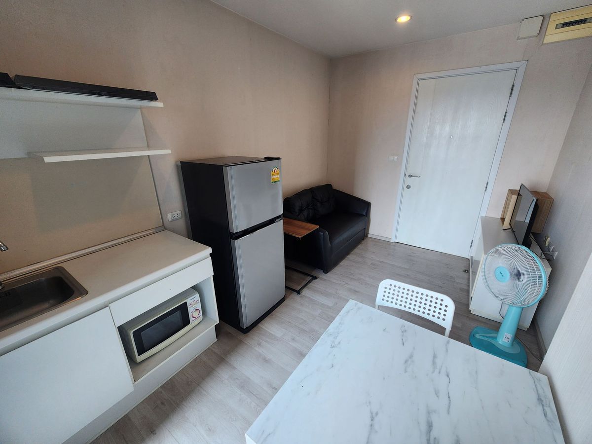 For RentCondoNonthaburi, Bang Yai, Bangbuathong : ** Available room, updated room, cheap price ** .For rent, Plum Condo, Central Station, Bang Yai, Phase 1, cheap price SN490.14