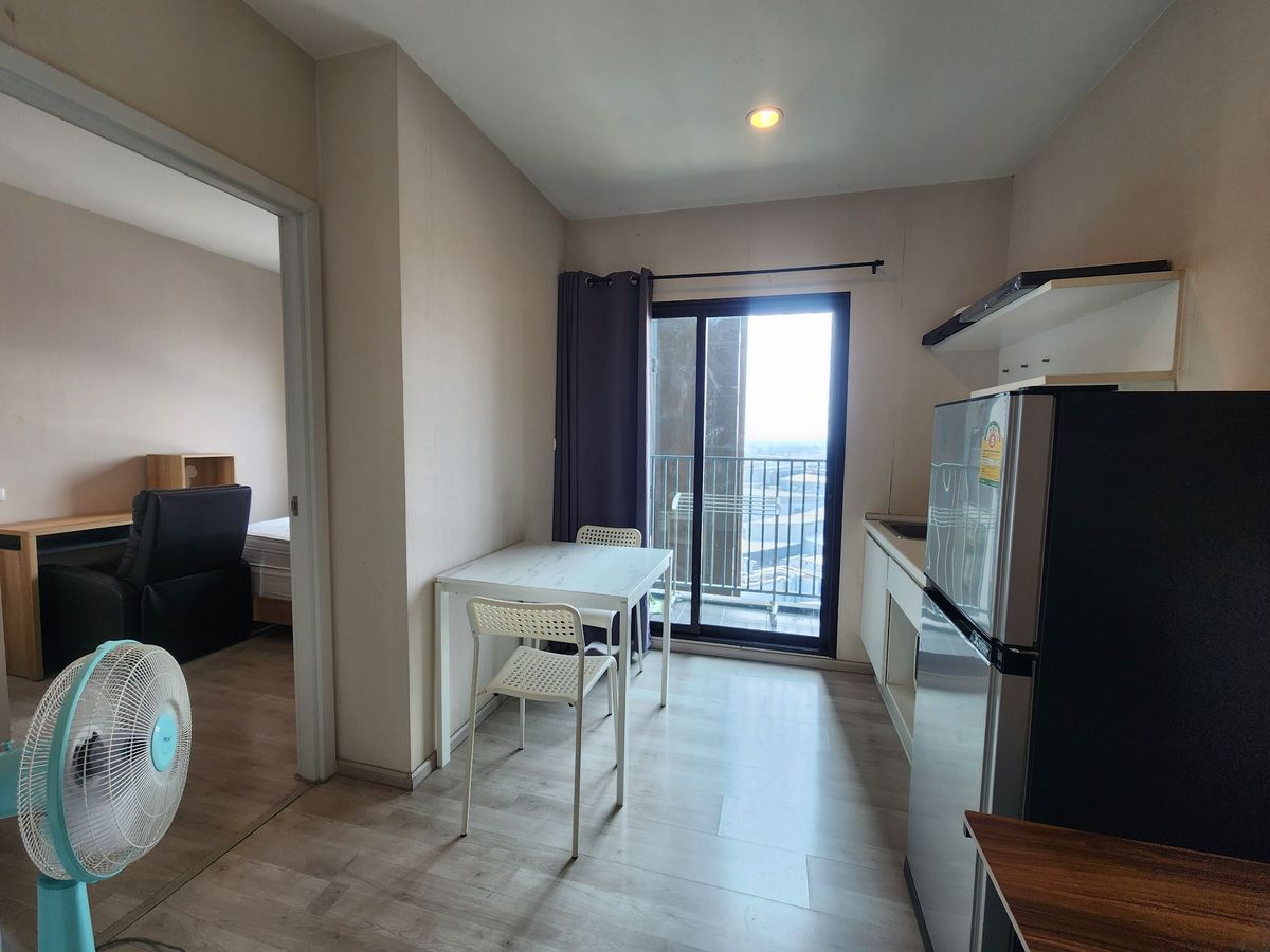 For RentCondoNonthaburi, Bang Yai, Bangbuathong : ** Available room, updated room, cheap price ** .For rent, Plum Condo, Central Station, Bang Yai, Phase 1, cheap price SN490.14