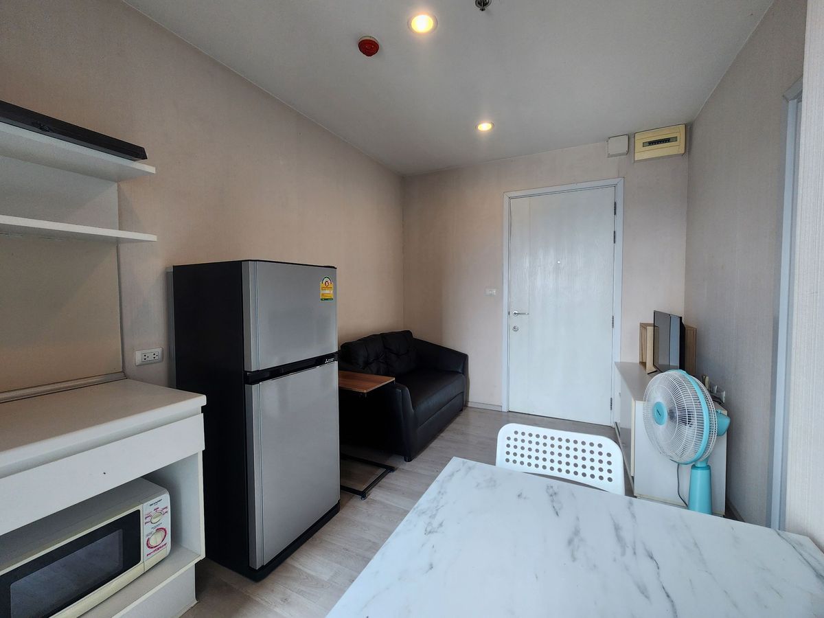 For RentCondoNonthaburi, Bang Yai, Bangbuathong : ** Available room, updated room, cheap price ** .For rent, Plum Condo, Central Station, Bang Yai, Phase 1, cheap price SN490.14