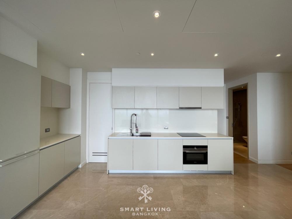 For RentCondoWongwianyai, Charoennakor : MAGNOLIA WATERFRONT RESIDENCES, luxury riverside condo, 4 bedrooms, near Icon Siam, price 180k