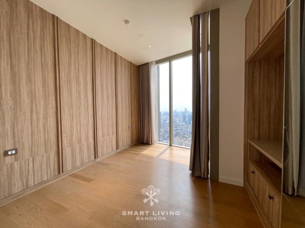 For RentCondoWongwianyai, Charoennakor : MAGNOLIA WATERFRONT RESIDENCES, luxury riverside condo, 4 bedrooms, near Icon Siam, price 180k