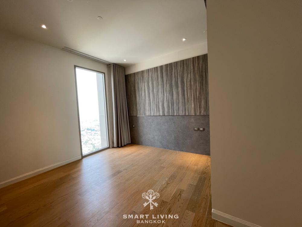 For RentCondoWongwianyai, Charoennakor : MAGNOLIA WATERFRONT RESIDENCES, luxury riverside condo, 4 bedrooms, near Icon Siam, price 180k