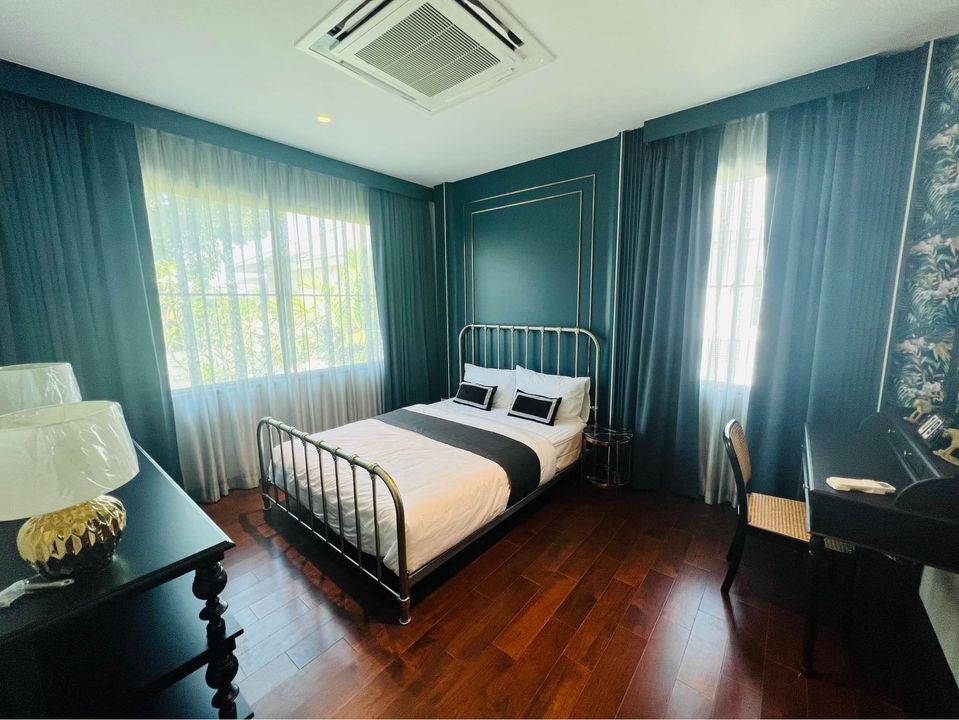 ขายบ้านลาดกระบัง สุวรรณภูมิ : คฤหาสน์หรู งามสง่า เพอร์เฟค มาสเตอร์พีซ สุขุมวิท 77 เนื้อที่ดิน 163 ตรว. Decorated in luxury style พร้อมเข้าอยู่