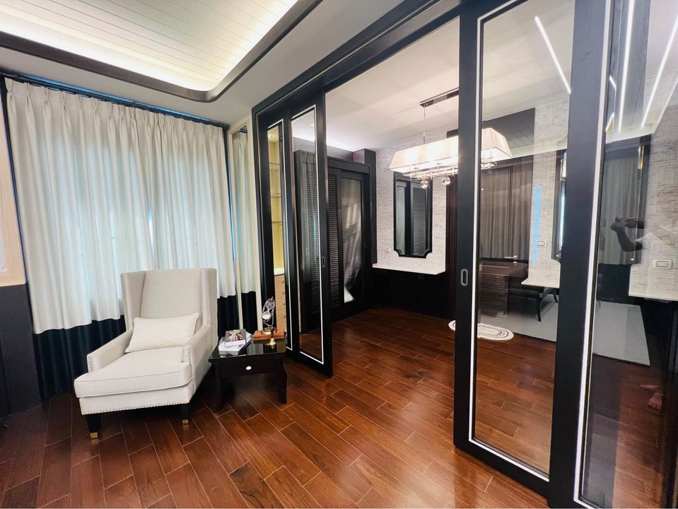 ขายบ้านลาดกระบัง สุวรรณภูมิ : คฤหาสน์หรู งามสง่า เพอร์เฟค มาสเตอร์พีซ สุขุมวิท 77 เนื้อที่ดิน 163 ตรว. Decorated in luxury style พร้อมเข้าอยู่