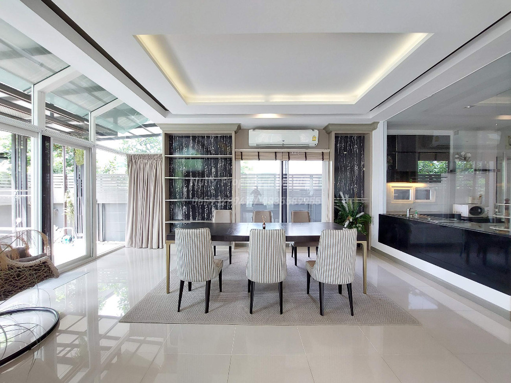 For SaleHouseBangna, Bearing, Lasalle : Luxury detached house in Soi Ratchawinit Bangkaew, only 98 units, the largest house type in the project.