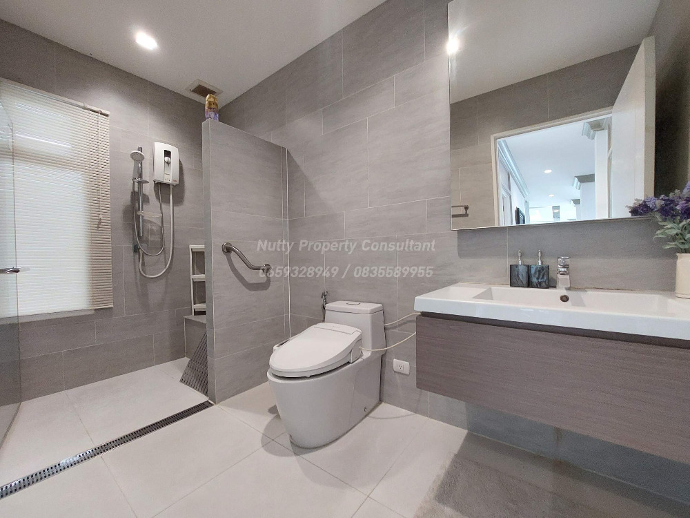 For SaleHouseBangna, Bearing, Lasalle : Luxury detached house in Soi Ratchawinit Bangkaew, only 98 units, the largest house type in the project.