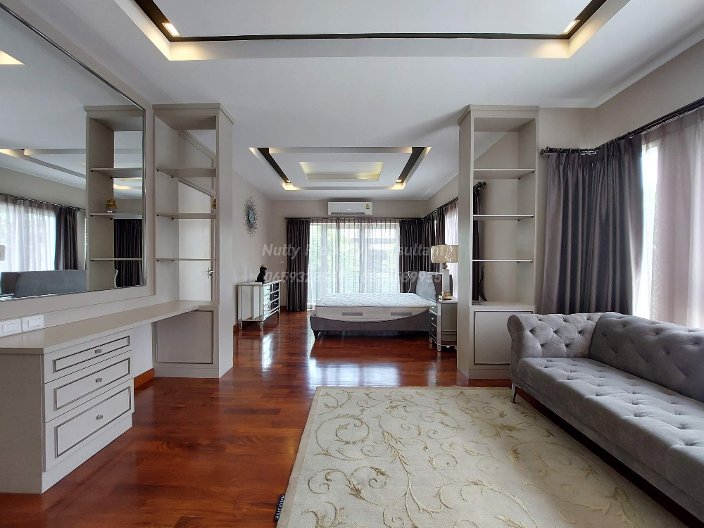 For SaleHouseBangna, Bearing, Lasalle : Luxury detached house in Soi Ratchawinit Bangkaew, only 98 units, the largest house type in the project.