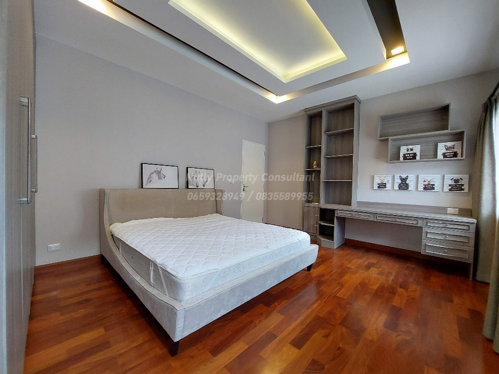 For SaleHouseBangna, Bearing, Lasalle : Luxury detached house in Soi Ratchawinit Bangkaew, only 98 units, the largest house type in the project.