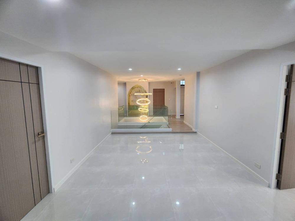 ให้เช่าบ้านโชคชัย4 ลาดพร้าว71 : ให้เช่าบ้านเดี่ยว ใกล้ โรงพยาบาลเปาโล โชคชัย4 เพียง 3 นาที