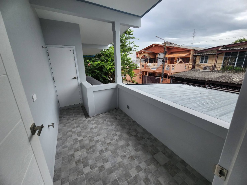 ให้เช่าบ้านโชคชัย4 ลาดพร้าว71 : ให้เช่าบ้านเดี่ยว ใกล้ โรงพยาบาลเปาโล โชคชัย4 เพียง 3 นาที