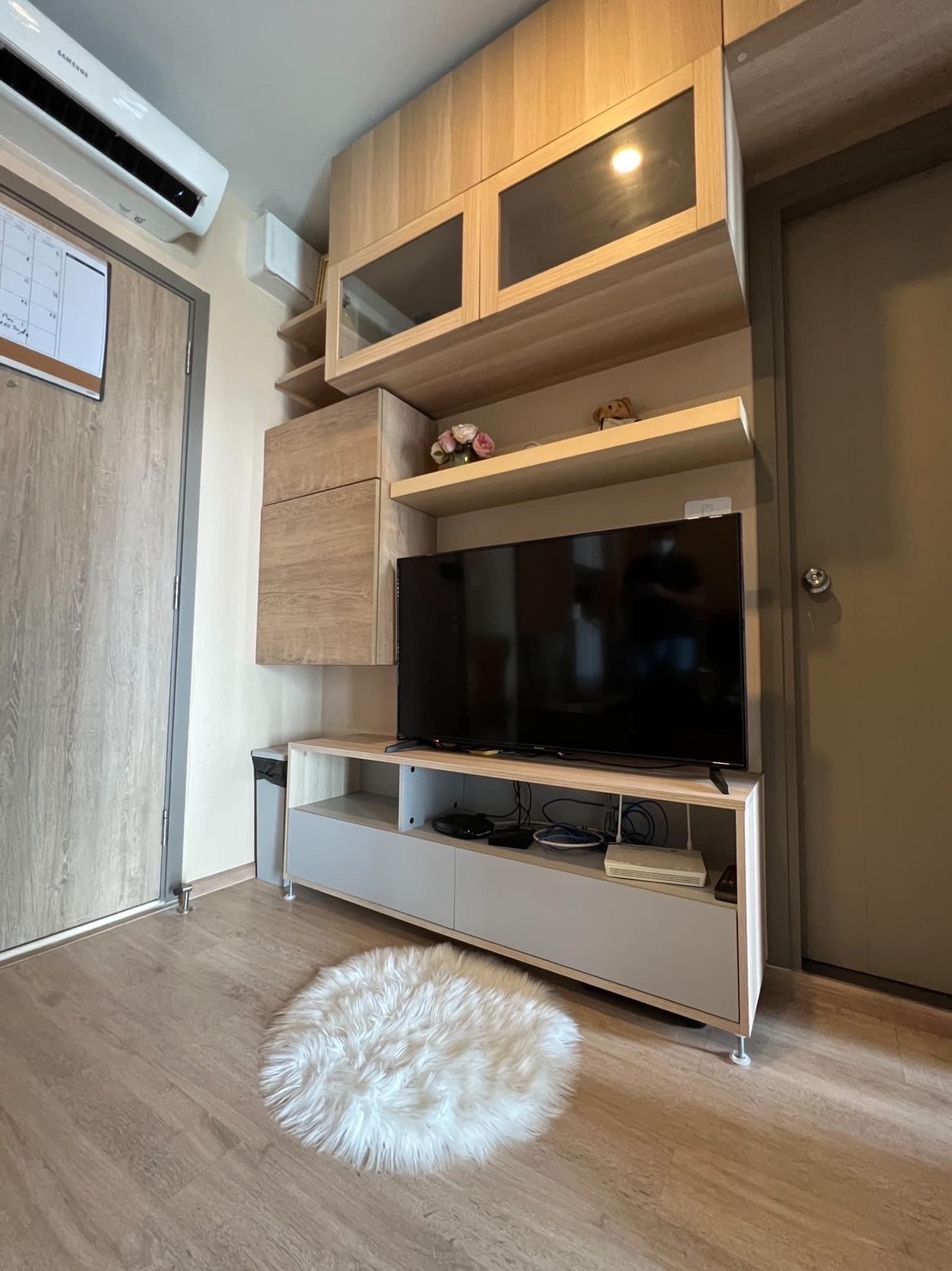 ให้เช่าคอนโดบางนา แบริ่ง ลาซาล : ให้เข่าระยะสั้น 2-6 เดือน ห้องพร้อมอยู่ 1 ห้องนอน ชั้นสูง ส่วนกลางจัดเต็ม