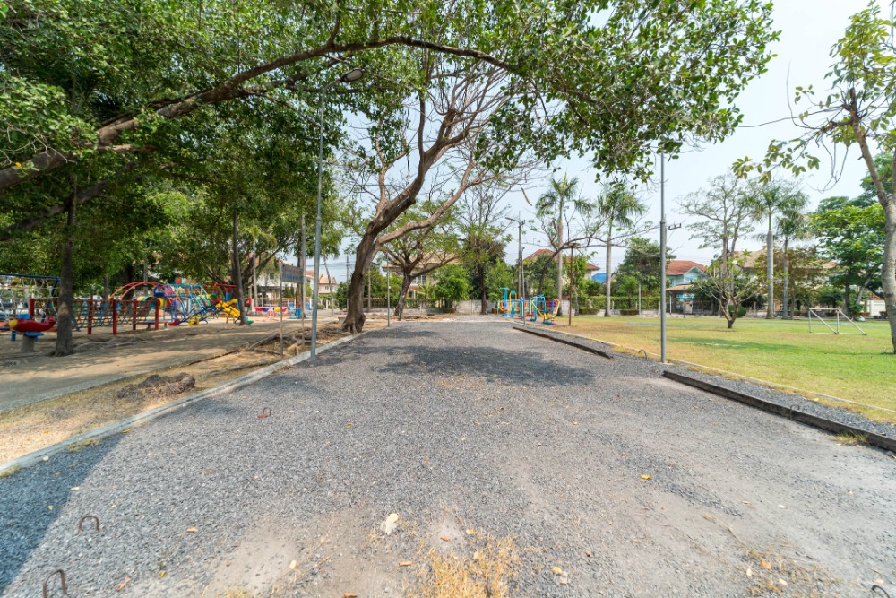 For SaleHousePathum Thani,Rangsit, Thammasat : House for sale, newly renovated, 4 bedrooms, very large living space, Baan Sathaphon Rangsit - Klong 3