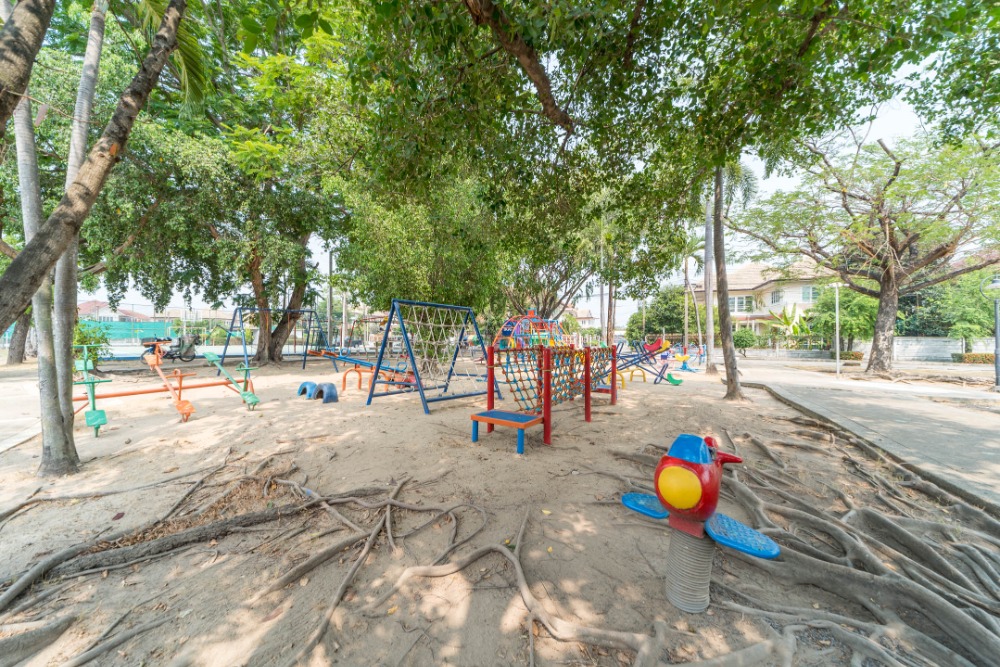 For SaleHousePathum Thani,Rangsit, Thammasat : House for sale, newly renovated, 4 bedrooms, very large living space, Baan Sathaphon Rangsit - Klong 3