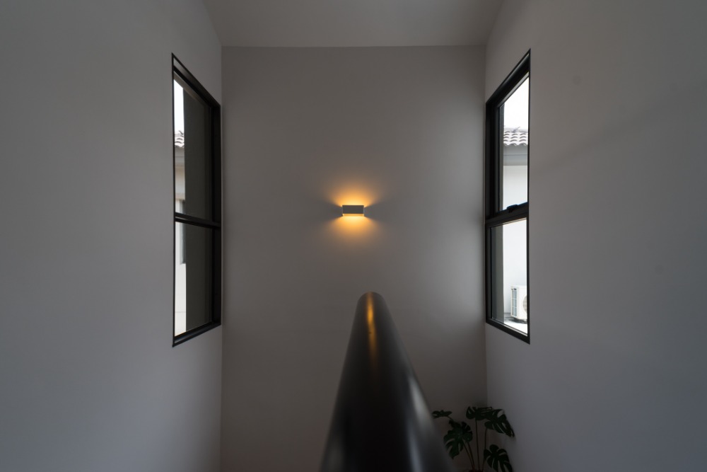 For SaleHousePathum Thani,Rangsit, Thammasat : 2 storey detached house for sale, Venue Tiwanon - Rangsit, fully renovated with roof, parking