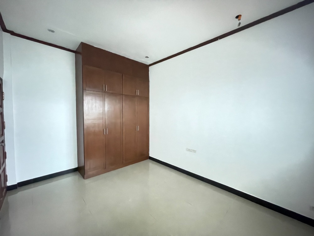 ขายบ้านหัวหิน ประจวบคีรีขันธ์ : ขายบ้านใกล้ตลาดแพไม้ ราคา2.4ล้าน บ้านชลประทาน72 ใจกลางเมืองหัวหิน