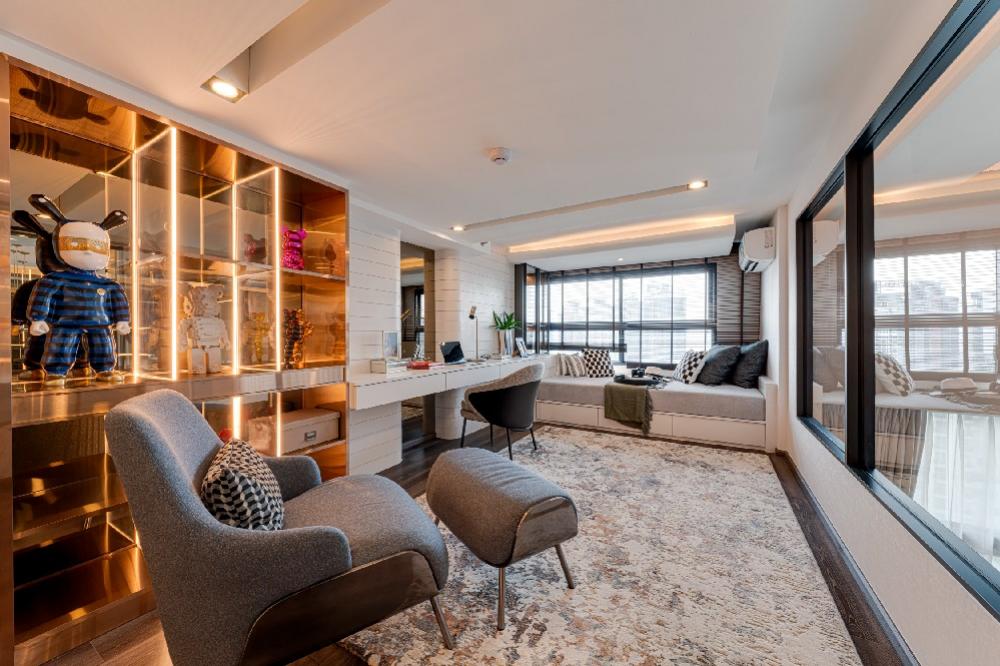 ขายคอนโดพระราม 9 เพชรบุรีตัดใหม่ RCA : For Sales ✨Mock Up Room 2Bedroom Hybrid 137Sqm @ Ideo Rama9 -Asoke  Please Call 098-292-4151 Khun Oil