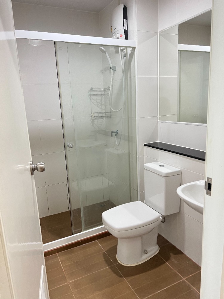 ขายคอนโดบางซื่อ วงศ์สว่าง เตาปูน : ขาย คอนโดรีเจ้นท์โฮมบางซ่อน เฟส 27 ติดรถไฟฟ้า MRT บางซ่อน ห้องสวยมาก ตึก C ชั้น 22 ราคา 1.55 ล้านบาท