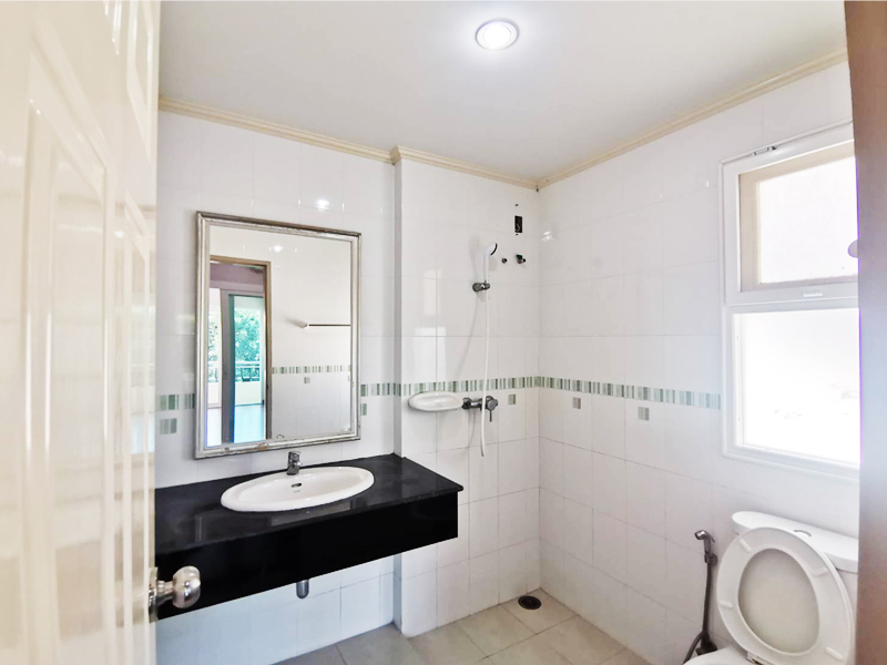 For RentHouseRathburana, Suksawat : House for rent Supalai Park Ville Pracha Uthit - Suksawat. Near Big C - Pracha Uthit, only 5 minutes