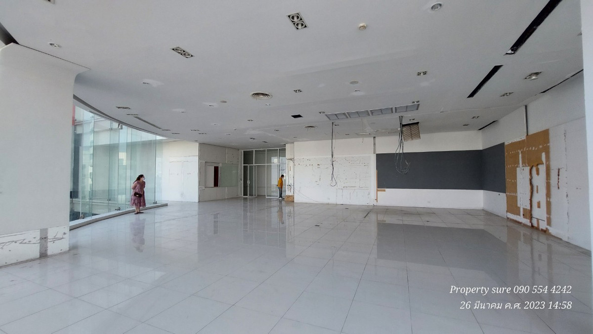 ให้เช่าสำนักงานรัชดา ห้วยขวาง : Building & Showroom For rent  ติดถนนรัชดาภิเษก สุดยอดทำเลธุรกิจใจกลางรัชดา