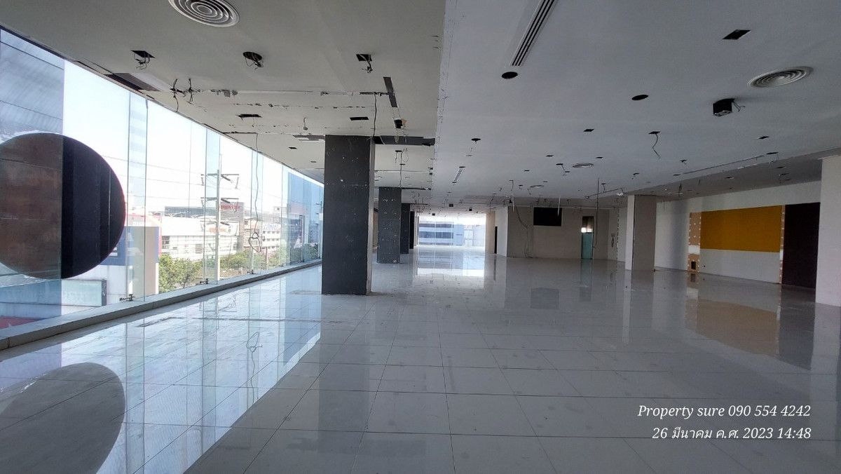ให้เช่าสำนักงานรัชดา ห้วยขวาง : Building & Showroom For rent  ติดถนนรัชดาภิเษก สุดยอดทำเลธุรกิจใจกลางรัชดา