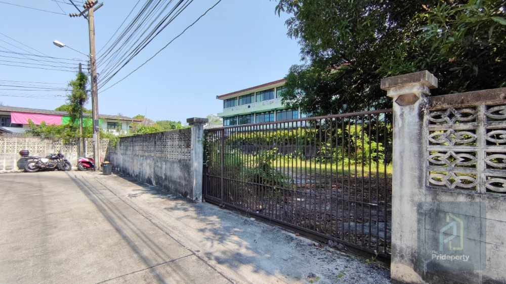 ขายที่ดินโชคชัย4 ลาดพร้าว71 : ขาย ที่ดิน 221 ตร.วา ลาดพร้าว 64 แยก 7 ใกล้ ถ.ลาดพร้าว และ BTS โชคชัย 4