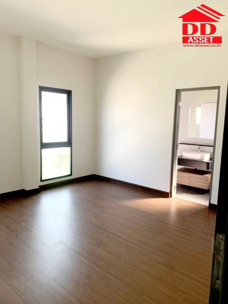 For SaleHouseBangna, Bearing, Lasalle : The city Bangna The City Bangna Km.7 2-storey luxury detached house