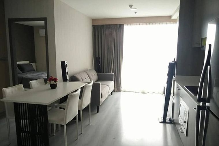ขายคอนโดแจ้งวัฒนะ เมืองทอง : GRENE CHAENGWATTANA ห้องแต่งพร้อมเข้าอยู่แบบ DUPLEX ขนาด 59 ตรม. เพียงไม่กี่นาทีถึงรถไฟฟ้าสายสีชมพู ราคาพิเศษเริ่มต้น 5.5 ลบ.