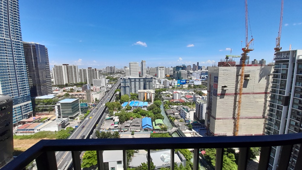 ขายคอนโดพระราม 9 เพชรบุรีตัดใหม่ RCA : ขาย คอนโด เลต มิสท์ พระราม9 พร้อมเฟอร์นิเจอร์ พร้อมอยู่ Condolette Midst Rama 9.