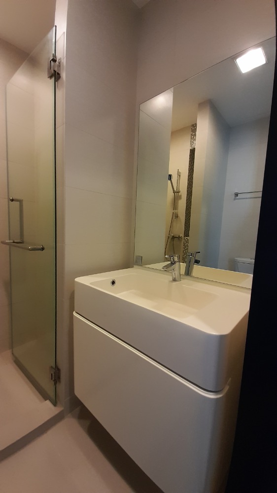 ขายคอนโดพระราม 9 เพชรบุรีตัดใหม่ RCA : ขาย คอนโด เลต มิสท์ พระราม9 พร้อมเฟอร์นิเจอร์ พร้อมอยู่ Condolette Midst Rama 9.