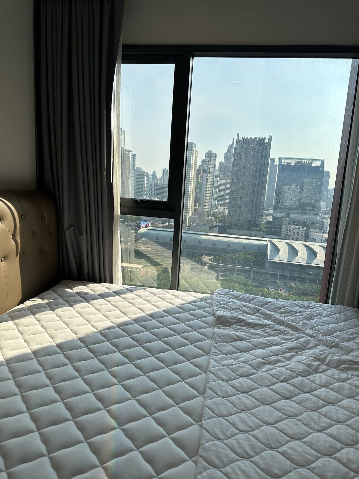 ให้เช่าคอนโดพระราม 9 เพชรบุรีตัดใหม่ RCA : Life Asoke Hype ไลฟ์ อโศก ไฮป์ คอนโดพระราม9 ให้เช่า ใกล้ MRT พระราม9