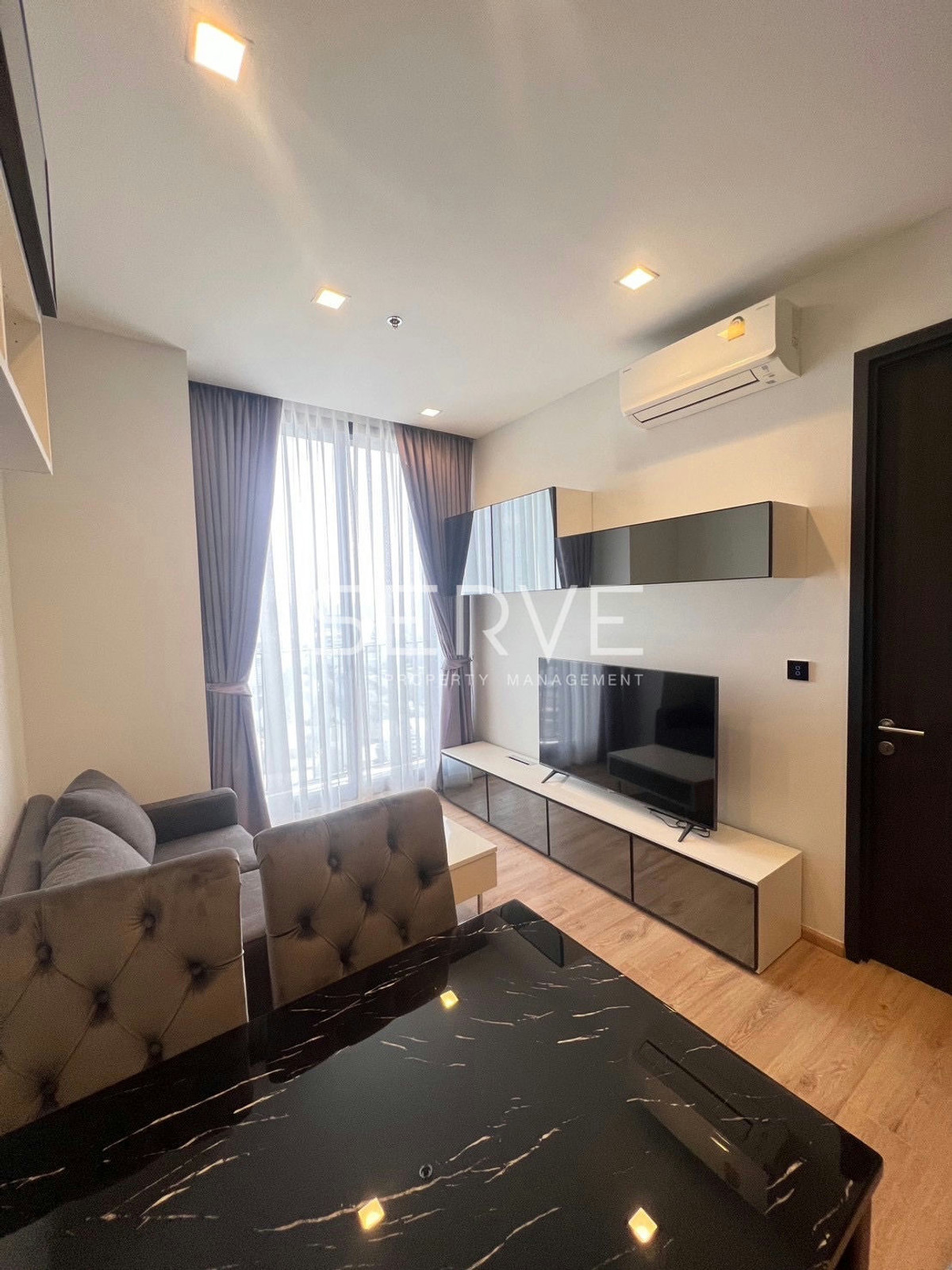 ให้เช่าคอนโดอารีย์ อนุสาวรีย์ : 🔥ราคาฮอตสุด35K/Mo 2นอน ห้องไซส์ใหญ่  ชั้นสูงสุด เฟอร์จัดเต็ม พร้อมอยู่ บนทำเลดีๆ ใกล้ BTSอารีย์  @ Noble Around Ari