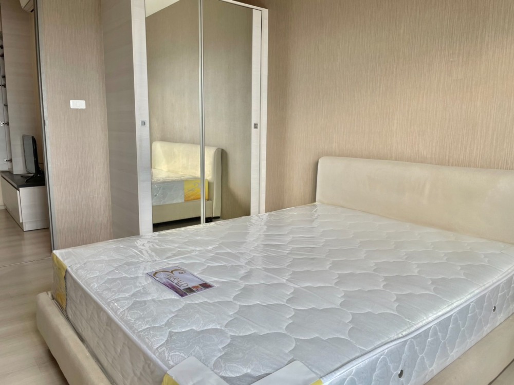 For SaleCondoRatchadapisek, Huaikwang, Suttisan : (C15063)Life Ratchadapisek Condo. near Huai Khwang market, near Huai Khwang MRT