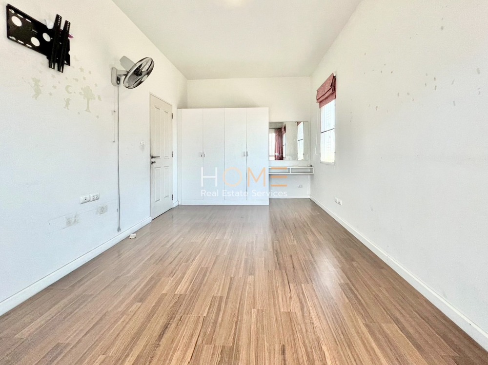 For SaleTownhomePathum Thani,Rangsit, Thammasat : Corner unit, better price! ✨ Habitown Fold Tiwanon - Chaengwattana Townhome / 3 Bedrooms (FOR SALE) AOM002