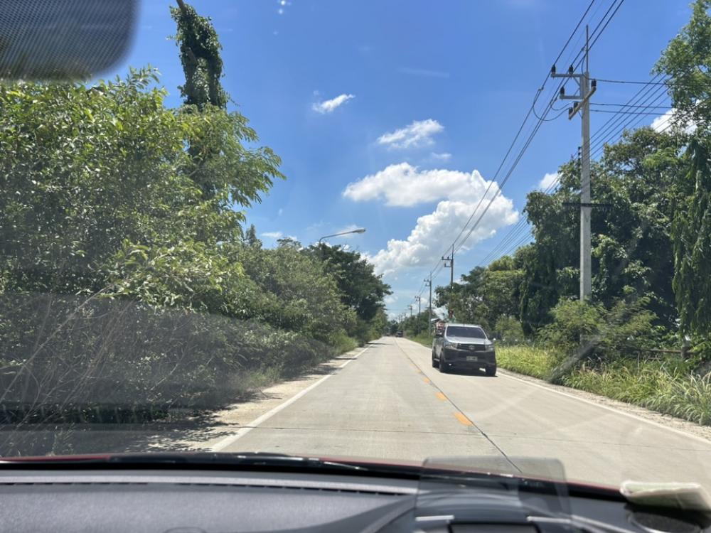 ขายที่ดินอยุธยา : ขายที่ดิน 45ไร่ 2.39 กิโลถึงมอเตอร์เวย์วังน้อย Tel. 093 296 2878 ติดถนนคอนกรีตตัดผ่านทั้งหน้าและหลัง 2.8 โล ถึงนิคมอุตสาหหกรรมจีน 093 296 2878