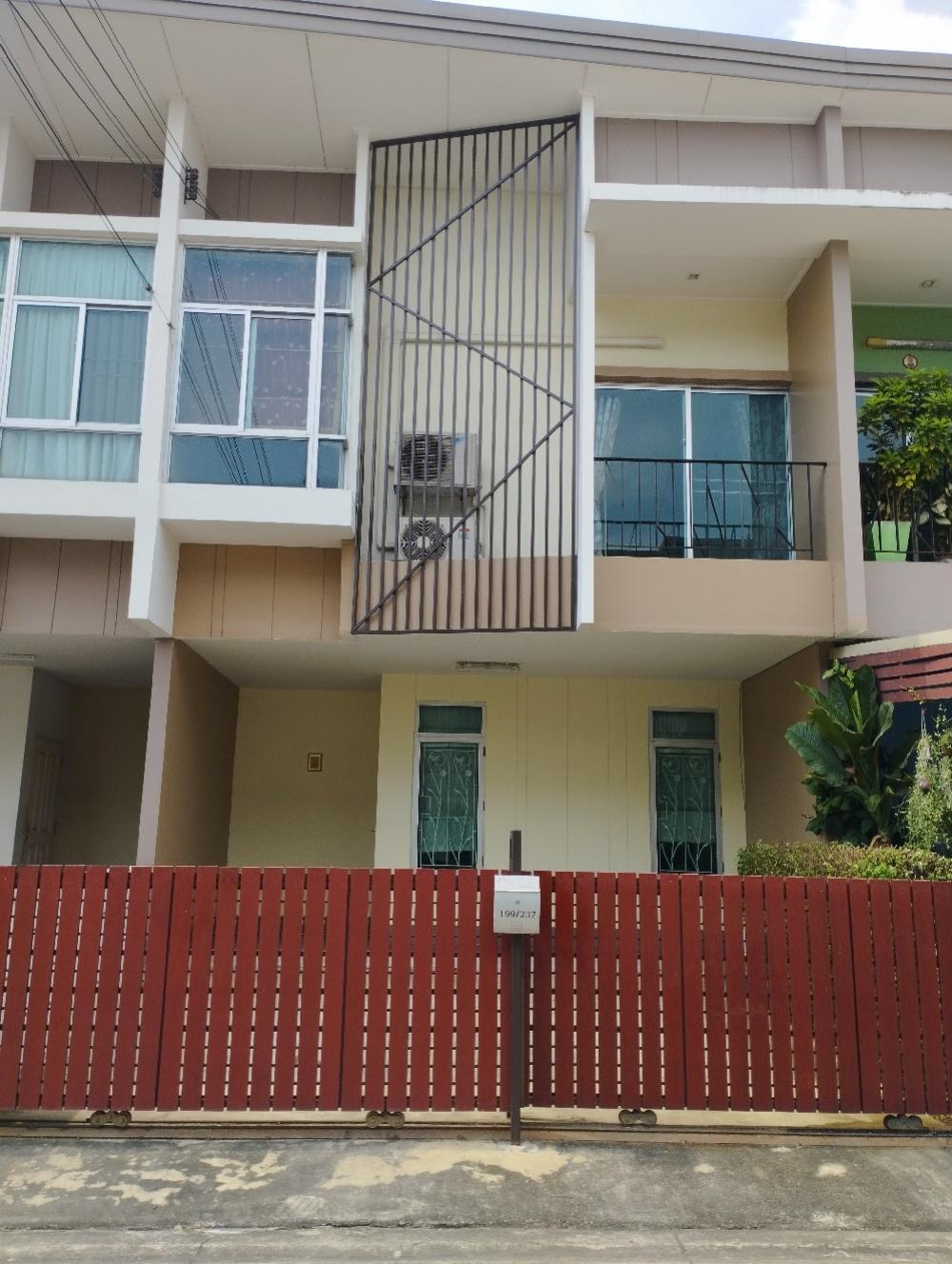 For SaleTownhomePathum Thani,Rangsit, Thammasat : For sale: Townhouse, Habitatown Fold project, Tiwanon-Chaengwattana
