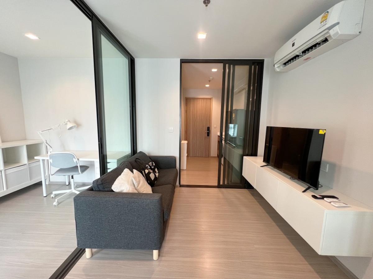 For RentCondoThaphra, Talat Phlu, Wutthakat : ✨Life Sathorn Sierra✨1bed plus⭐️ New room, beautiful room, high floor 🎉 There is a real video inside the room.