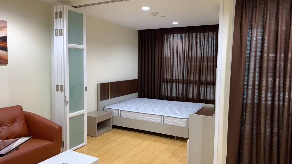 CondoSathorn, Narathiwat : For rent and sale, The Station Sathorn-Bangrak, 100% loan available, newly renovated, beautiful, fully furnished, near BTS Saphan Taksin 500 m.