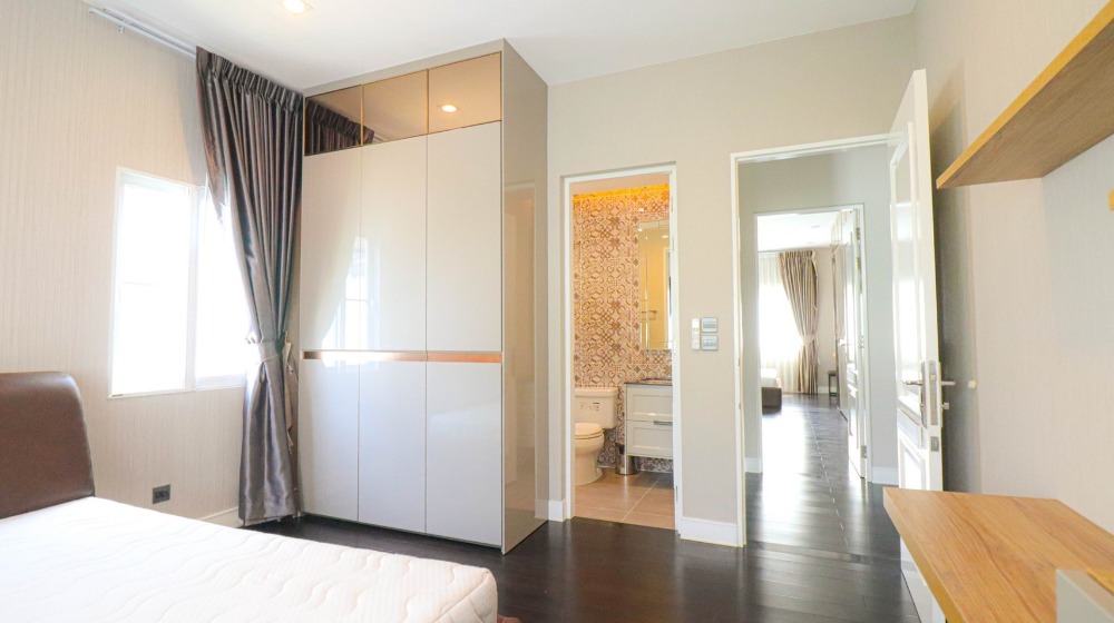 For SaleHouseBangna, Bearing, Lasalle : Nantawan banana km.7 for sale