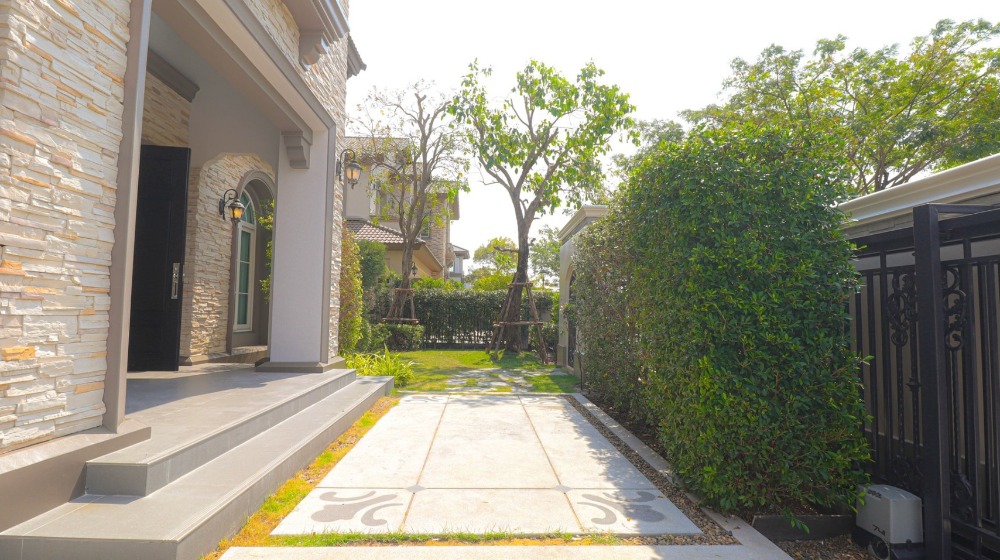 For SaleHouseBangna, Bearing, Lasalle : Nantawan banana km.7 for sale