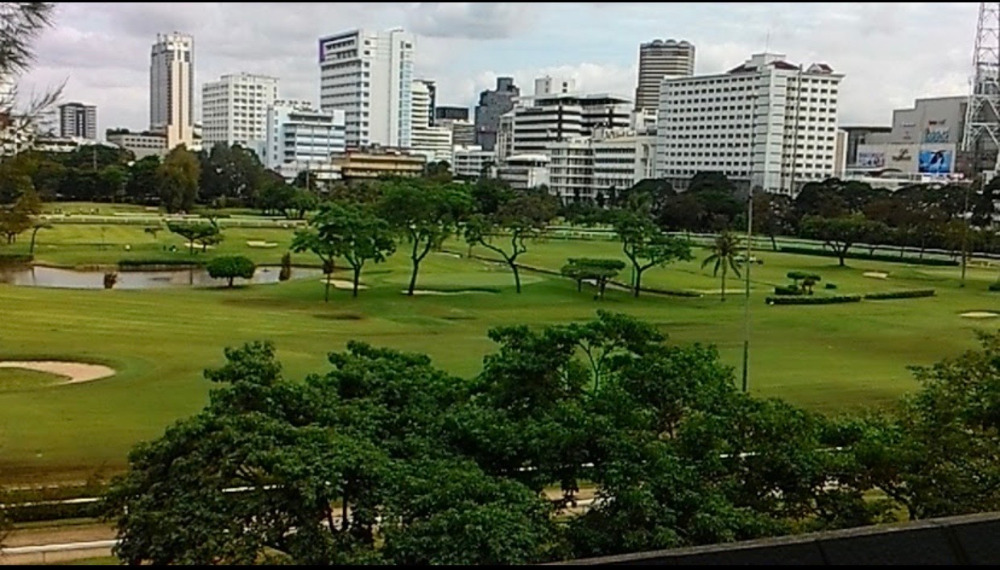For RentCondoWitthayu, Chidlom, Langsuan, Ploenchit : 185 Rajadamri: 2bed 2bath 126sqm. 120,000/mth Am: 0656199198