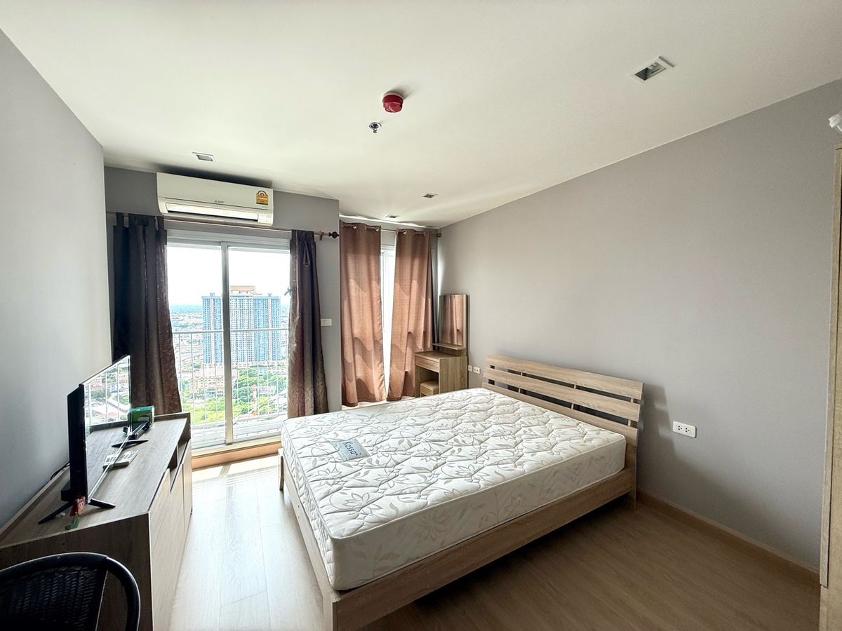 For RentCondoNonthaburi, Bang Yai, Bangbuathong : For rent‼️Casa Condo @MRT Sam Yaek Bang Yai, size 21 sq m., studio room, 22nd floor, furniture‼️Washing machine, ready to move in.