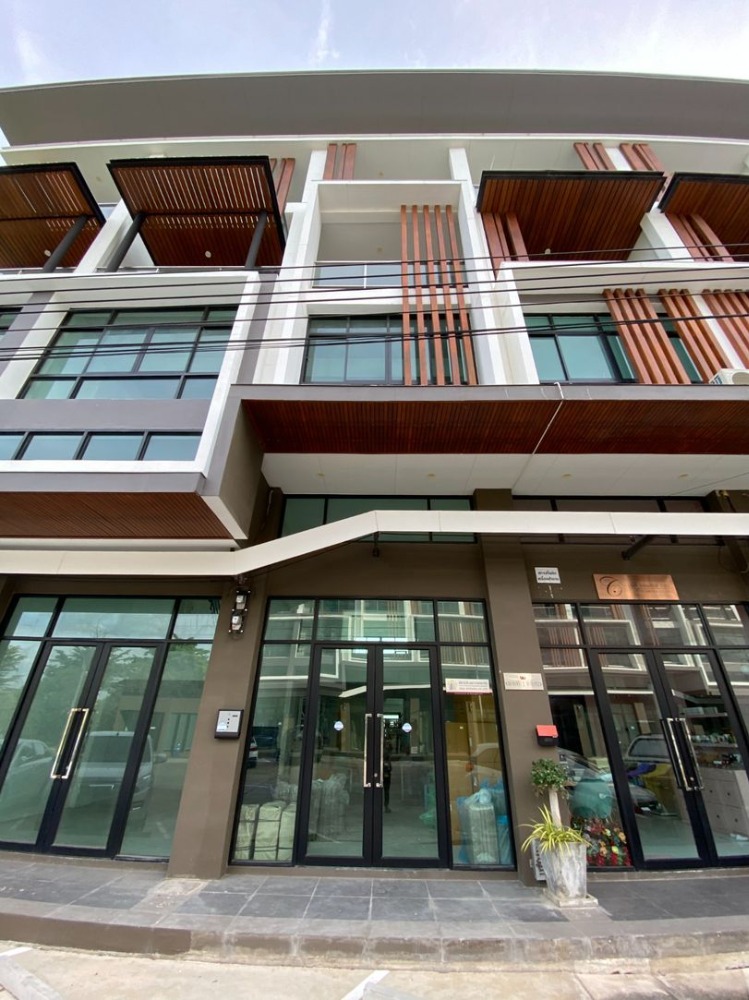 For SaleTownhomeEakachai, Bang Bon : Townhomes Chiwa Beach Home 4.5 floors, Soi Prinluck Village Ekachai-Bangbon 23.7 square meters