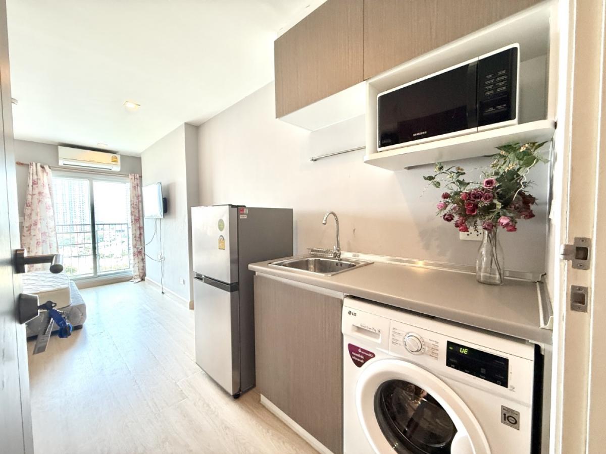 For RentCondoNonthaburi, Bang Yai, Bangbuathong : For rent‼️Casa Condo @MRT Sam Yaek Bang Yai, size 21 sq m., studio room, 22nd floor, furniture‼️Washing machine, ready to move in.