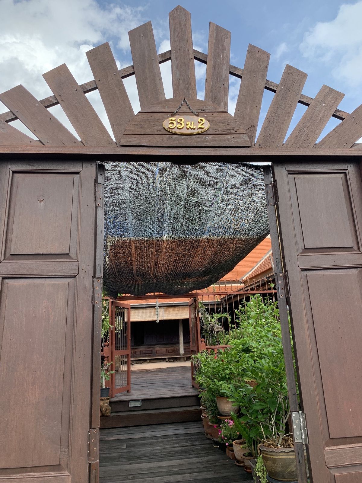 For RentHouseNonthaburi, Bang Yai, Bangbuathong : A thai house for commercial advertisings, short films, Pre- Wedding B6,000 per day