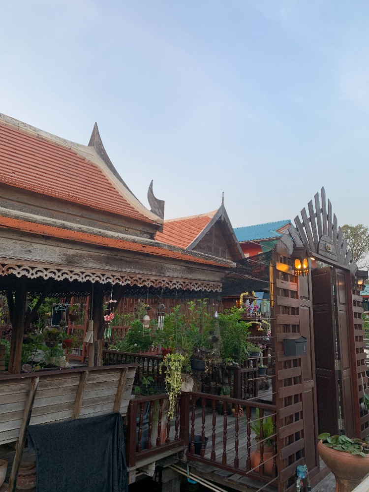 For RentHouseNonthaburi, Bang Yai, Bangbuathong : A thai house for commercial advertisings, short films, Pre- Wedding B6,000 per day