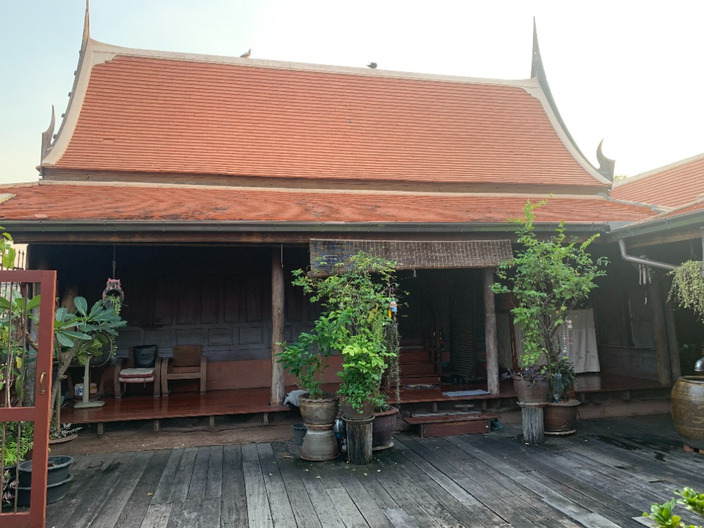 For RentHouseNonthaburi, Bang Yai, Bangbuathong : A thai house for commercial advertisings, short films, Pre- Wedding B6,000 per day